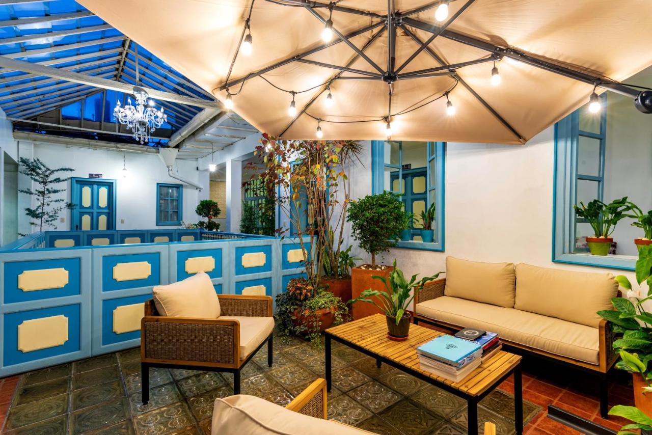Del Parque Hotel & Suites Куенка Екстериор снимка