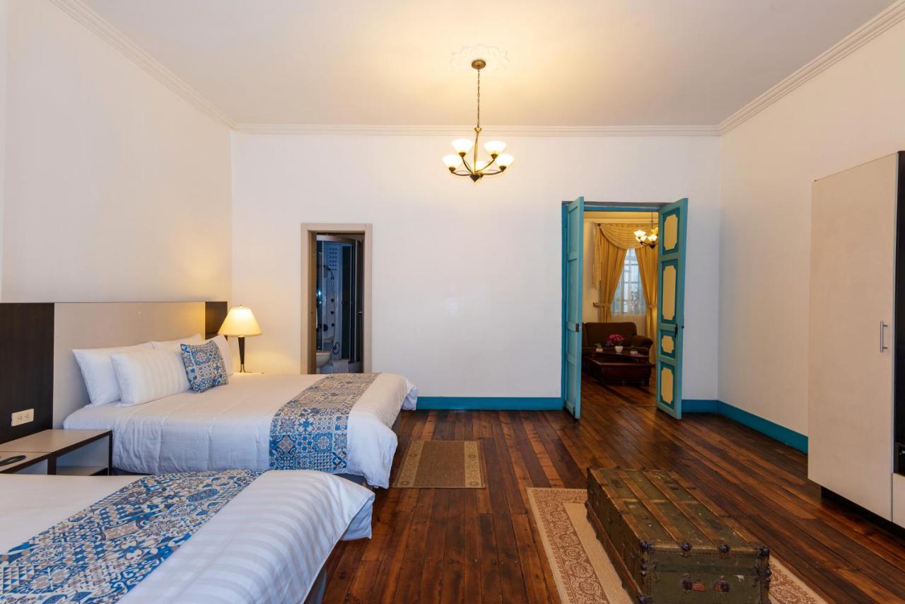 Del Parque Hotel & Suites Куенка Екстериор снимка