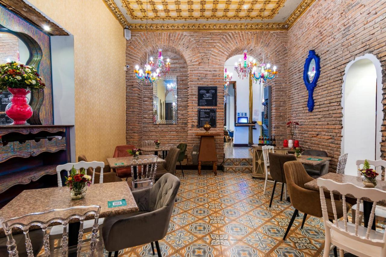 Del Parque Hotel & Suites Куенка Екстериор снимка