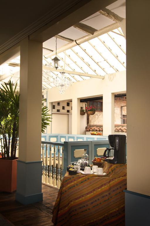 Del Parque Hotel & Suites Куенка Екстериор снимка